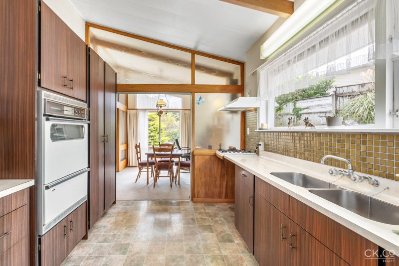 42 Norana Road, Maoribank, Upper Hutt - Carousel 2