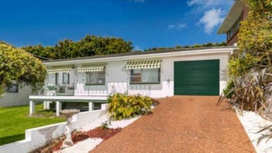 2/7 Willis Street, Torbay, Auckland - Carousel 1