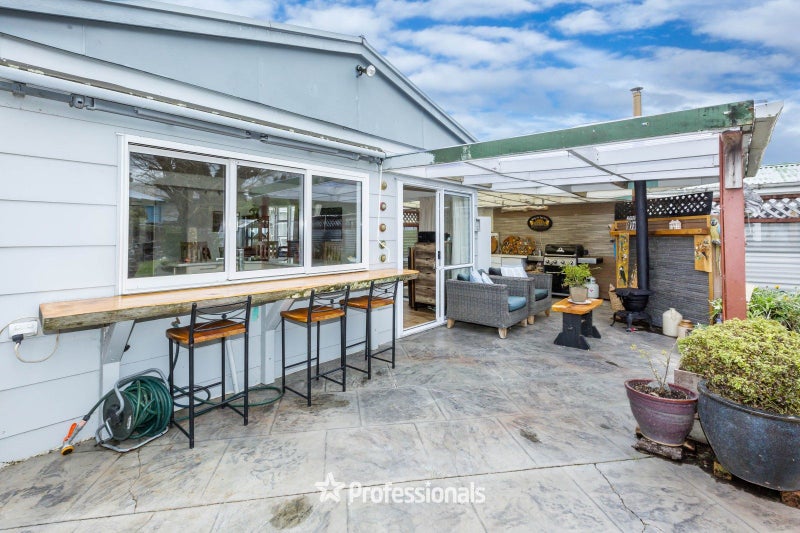 18 Moonshine Road, Trentham, Upper Hutt - Carousel 2