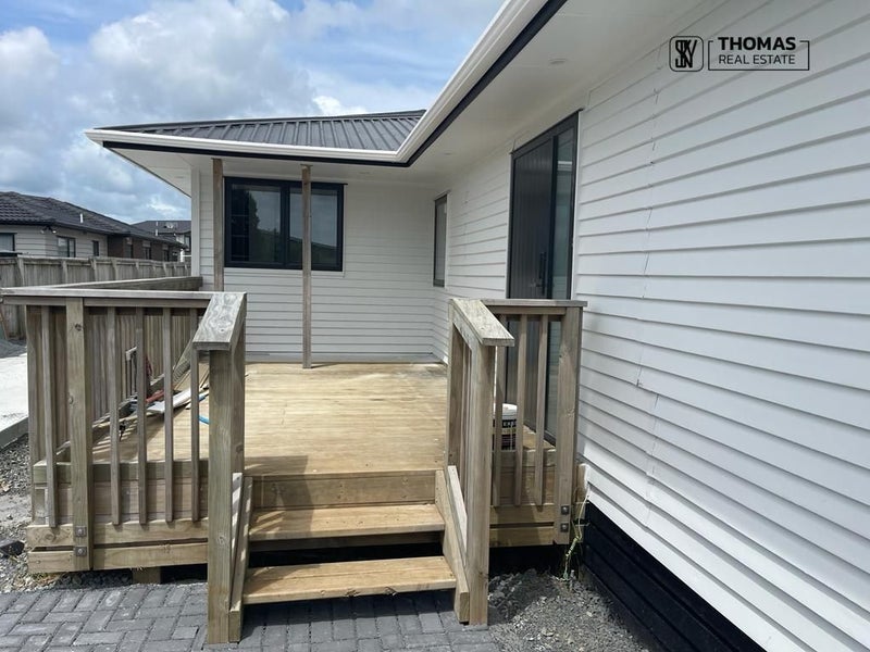 708A Massey Road, Mangere, Auckland - Carousel 2