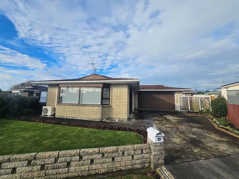 21 Sanders Avenue, Westown, New Plymouth - Carousel 19