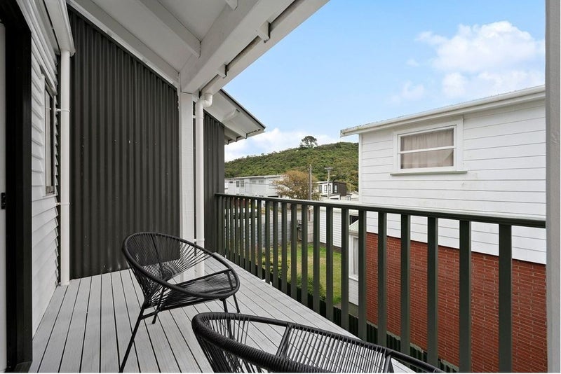 4 Chamberlain Road, Karori, Wellington - Carousel 2