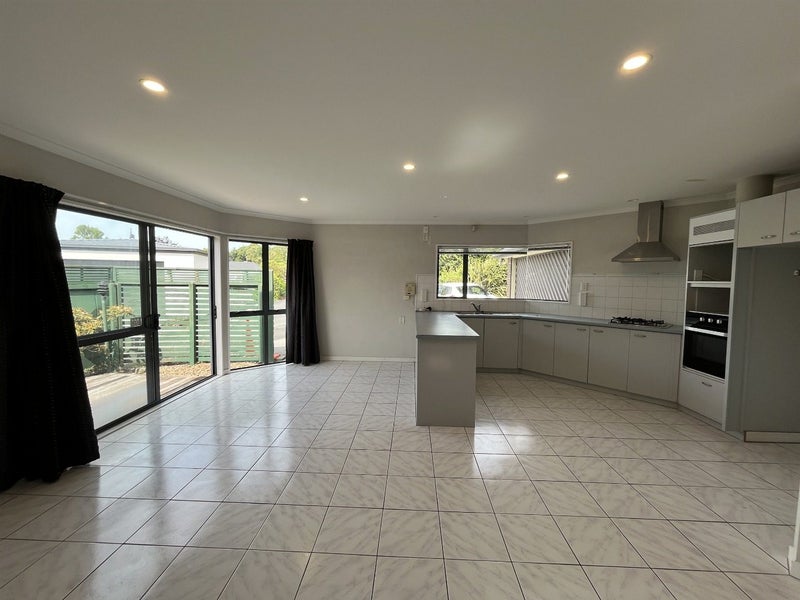 10E Grange Street, Hillsborough, Christchurch - Carousel 2