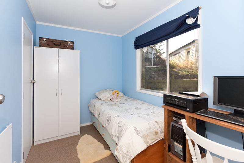 21E Resthill Crescent, Glenview, Hamilton - Carousel 2