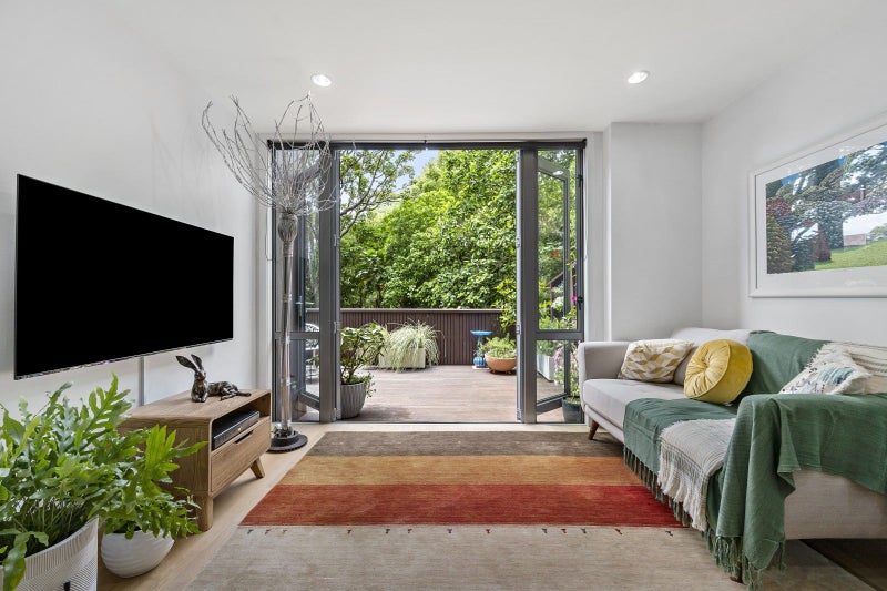 37F Ngaio Road, Kelburn, Wellington - Carousel 2