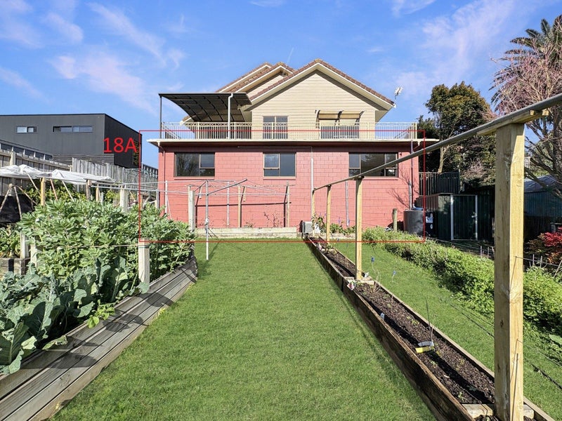 18 Ridout Street, Maeroa, Hamilton - Carousel 1