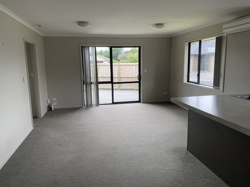 37 Sexton Road, Huntington, Hamilton - Carousel 2