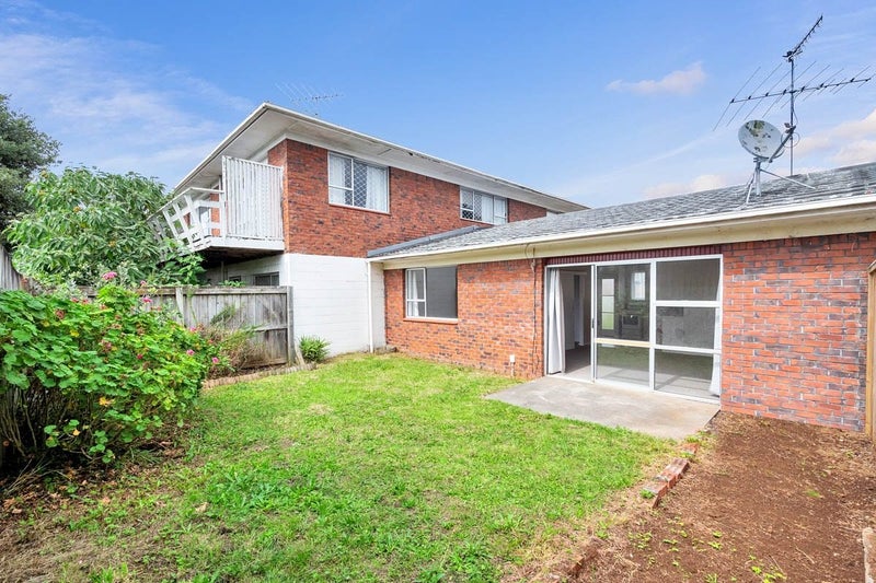 4/32 Rockfield Road, Penrose, Auckland - Carousel 1