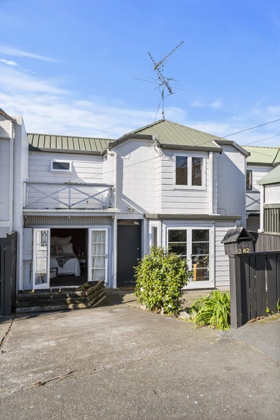 2/42 Patteson Avenue, Mission Bay, Auckland - Carousel 29