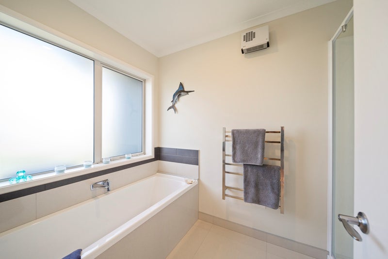 53 Links Drive, Waiwhakaiho, New Plymouth - Carousel 26