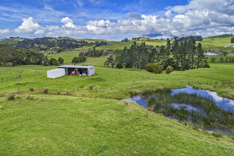 217 Valley View Road, Whangarei - Carousel 1