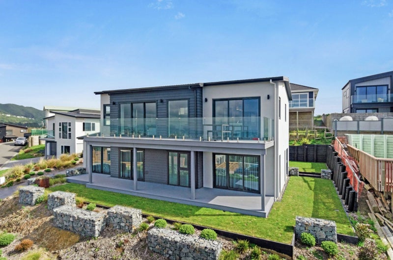 5 Cessna Way, Newlands, Wellington - Carousel 1