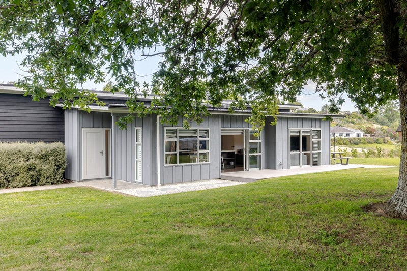 2 Opaki Meadows Lane, Lansdowne, Masterton - Carousel 1