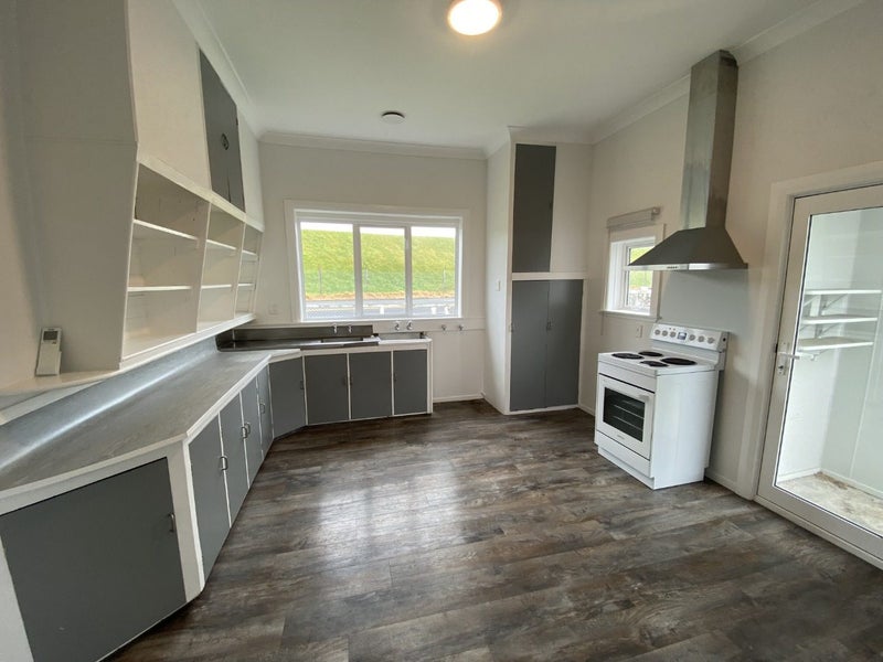 54 Calabar Road, Miramar, Wellington - Carousel 2