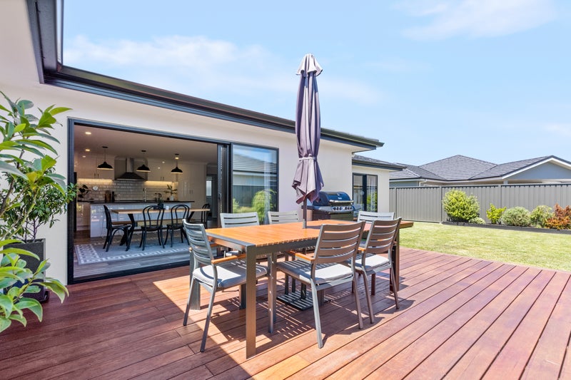 6 Arrow Place, Te Awa, Napier - Carousel 1