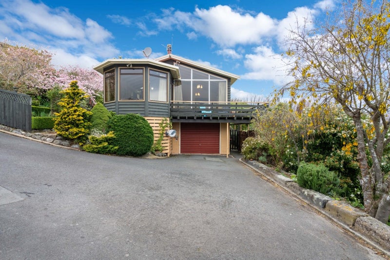 27 Elliffe Place, Shiel Hill, Dunedin - Carousel 1
