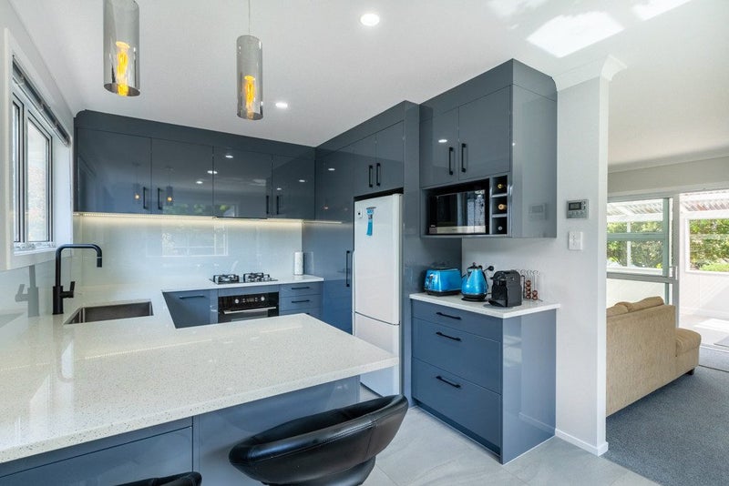 1 Finn Place, Titahi Bay, Porirua - Carousel 2