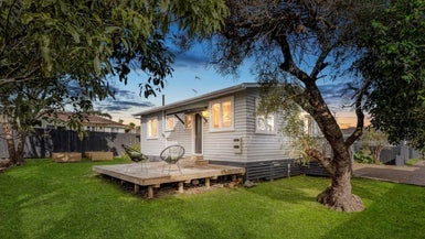 2/47 Tramway Road, Beach Haven, Auckland - Carousel 1