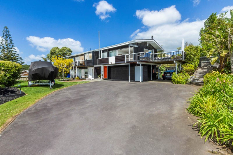 38 Park Rise, Campbells Bay, Auckland - Carousel 1