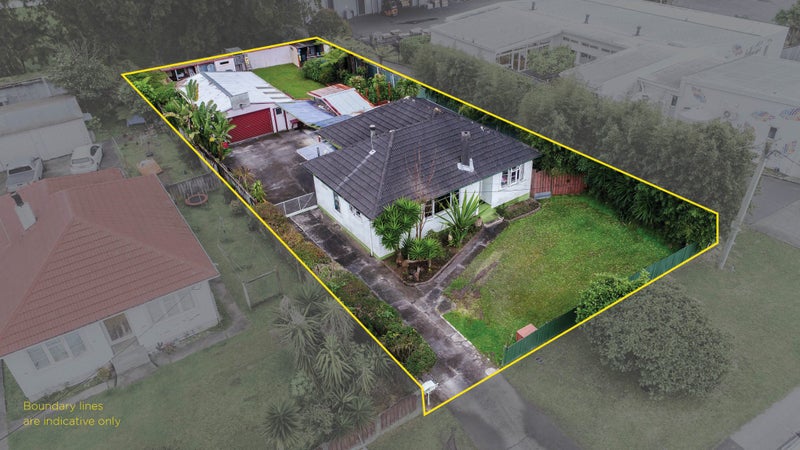 112 Swanson Road, Henderson, Auckland - Carousel 1