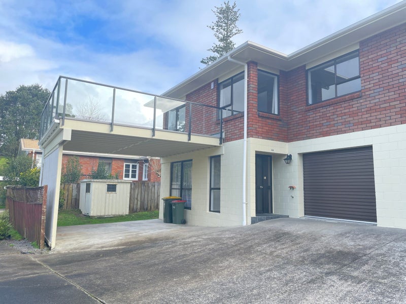2/11 Glenfern Road, Howick, Auckland - Carousel 1