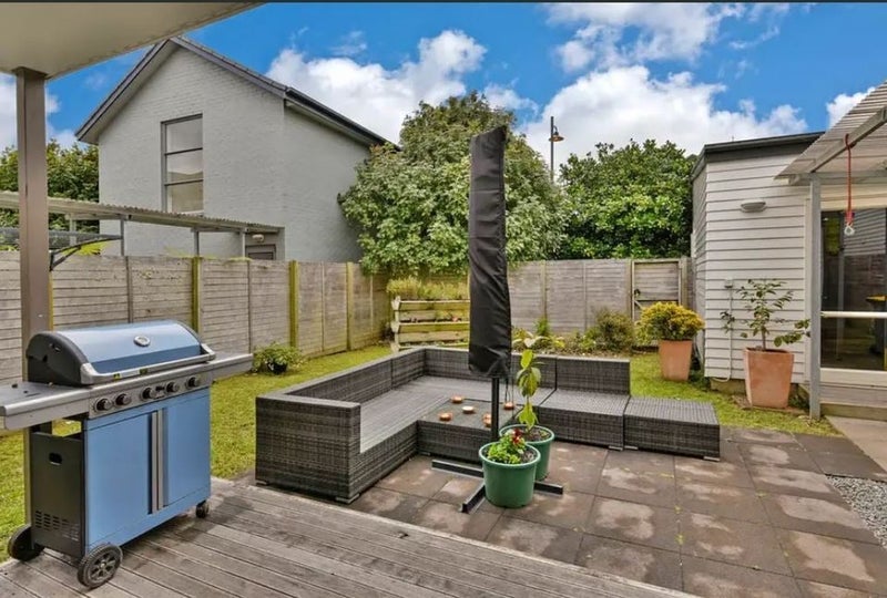 65 Bruce Pulman Drive, Takanini, Auckland - Carousel 2
