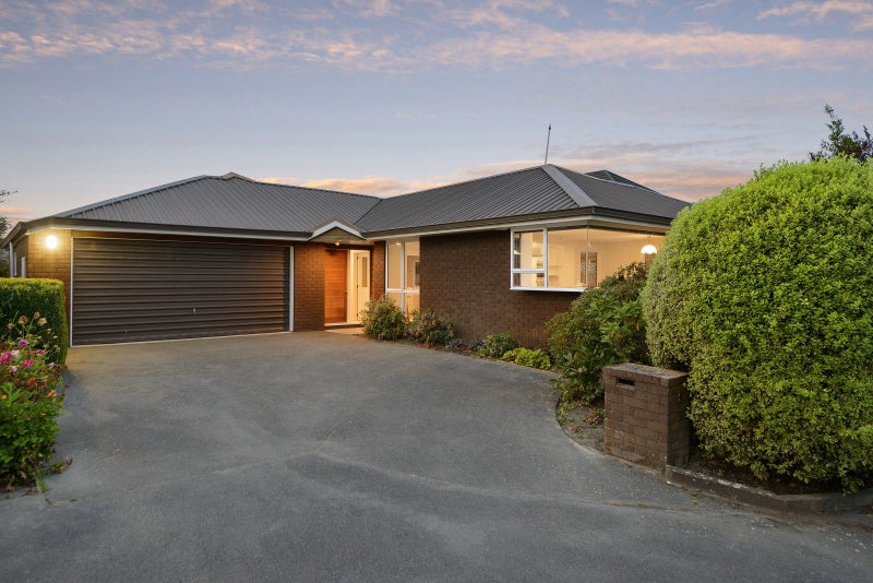 8 Patricia Place, Harewood, Christchurch - Carousel 2
