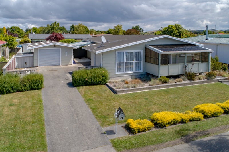 13 Lyttelton Crescent, Tamatea, Napier - Carousel 1