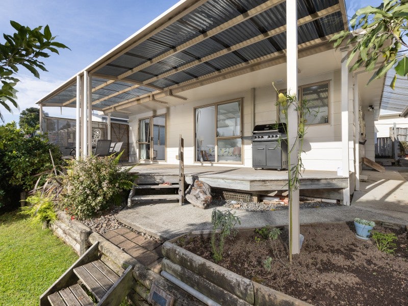 3B Laurence Street, Gate Pa, Tauranga - Carousel 1