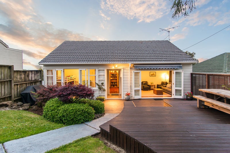 101 Paihia Road, One Tree Hill, Auckland - Carousel 1