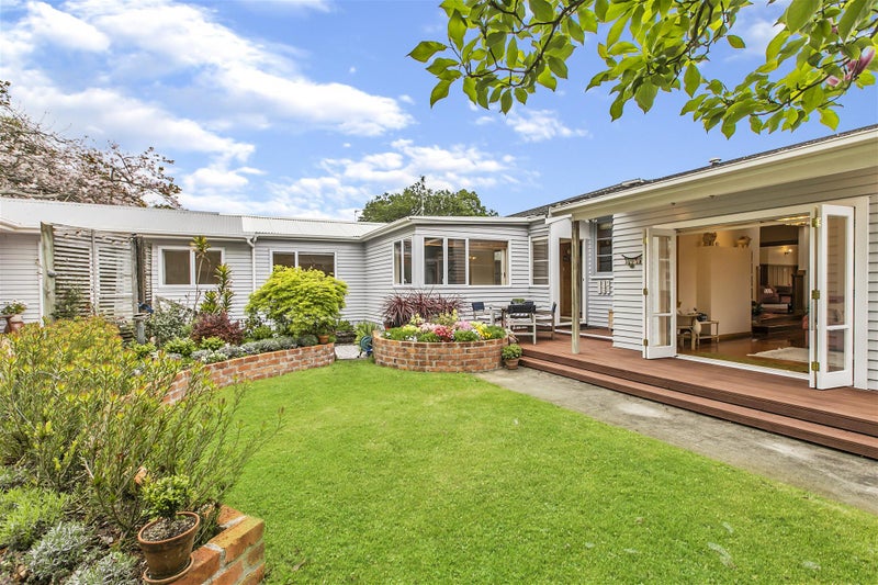 870 Mount Eden Road, Three Kings, Auckland - Carousel 2