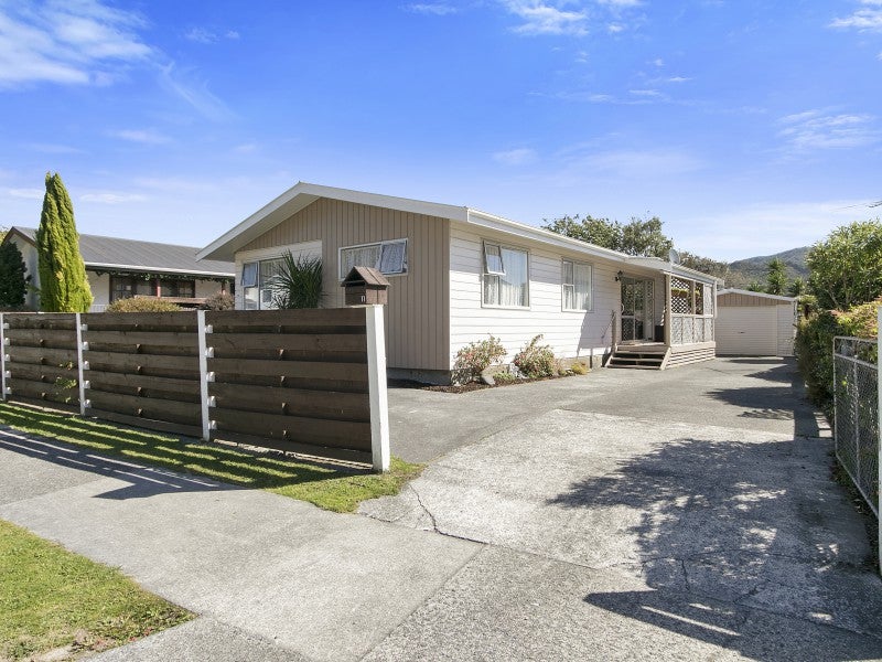 11 Trelawney Road, Wainuiomata, Lower Hutt - Carousel 20