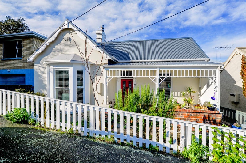 23 Brunel Street, Mornington, Dunedin - Carousel 1