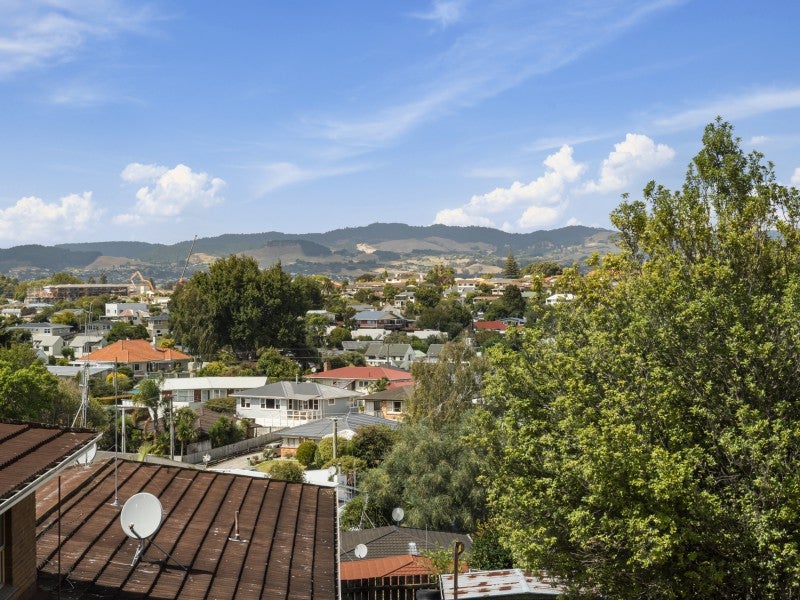 16B Highfield Crescent, Brookfield, Tauranga - Carousel 2