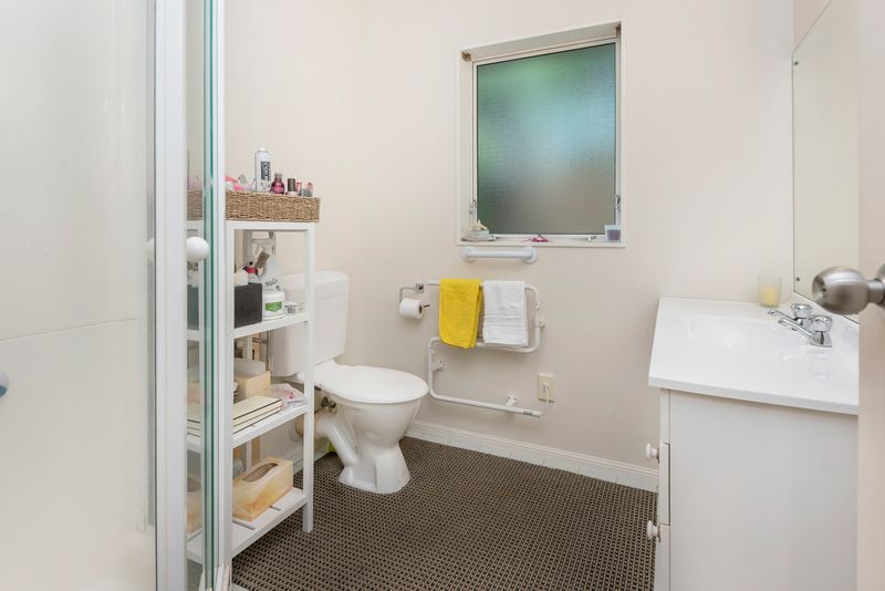 1/19 Bowscale Place, Northpark, Auckland - Carousel 7