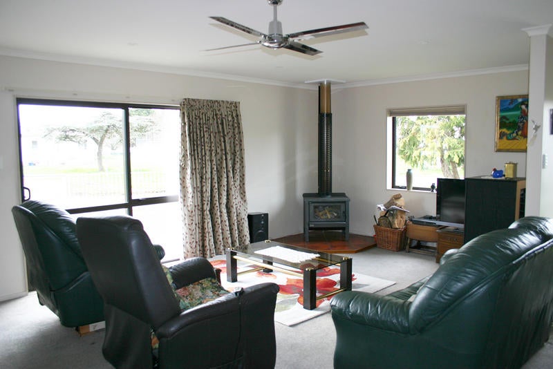4 Johnny Jones Drive, Karitane, Waikouaiti - Carousel 2