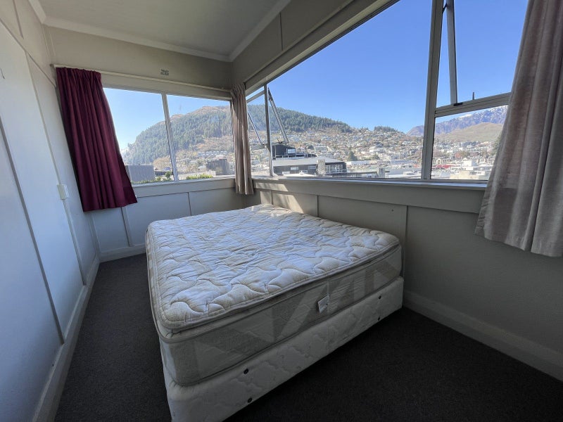 9B Hay Street, Naenae, Lower Hutt - Carousel 1