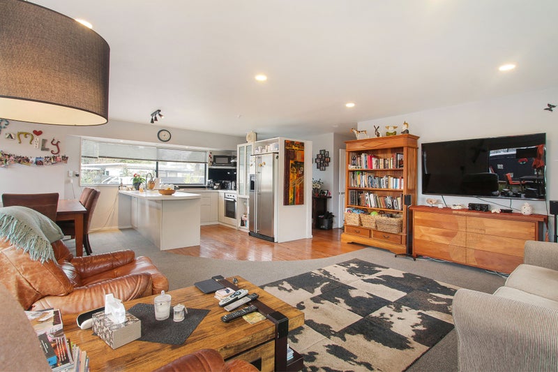 23A Kervil Avenue, Te Atatu Peninsula, Auckland - Carousel 1