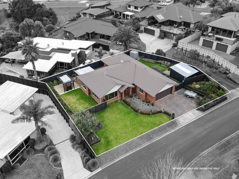 16 Trinidad Place, Flagstaff, Hamilton - Carousel 3