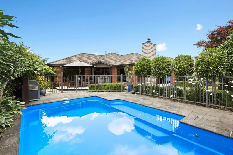 8 Aquila Crescent, Rototuna North, Hamilton - Carousel 1