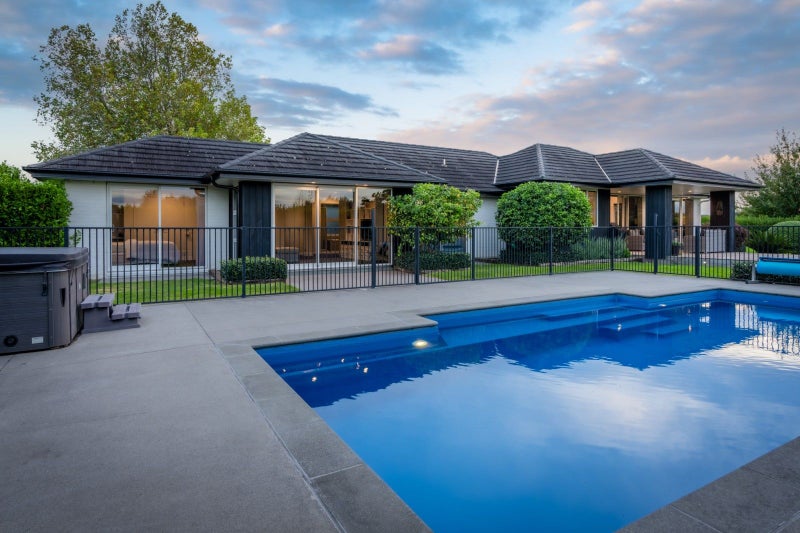 27 Bates Road, Tamahere - Carousel 33