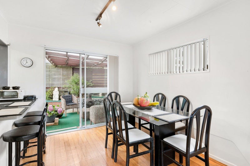 30 Carluke Street, Paparangi, Wellington - Carousel 1