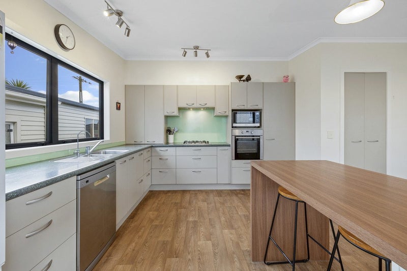 82 East Street, Pukekohe, Pukekohe - Carousel 2