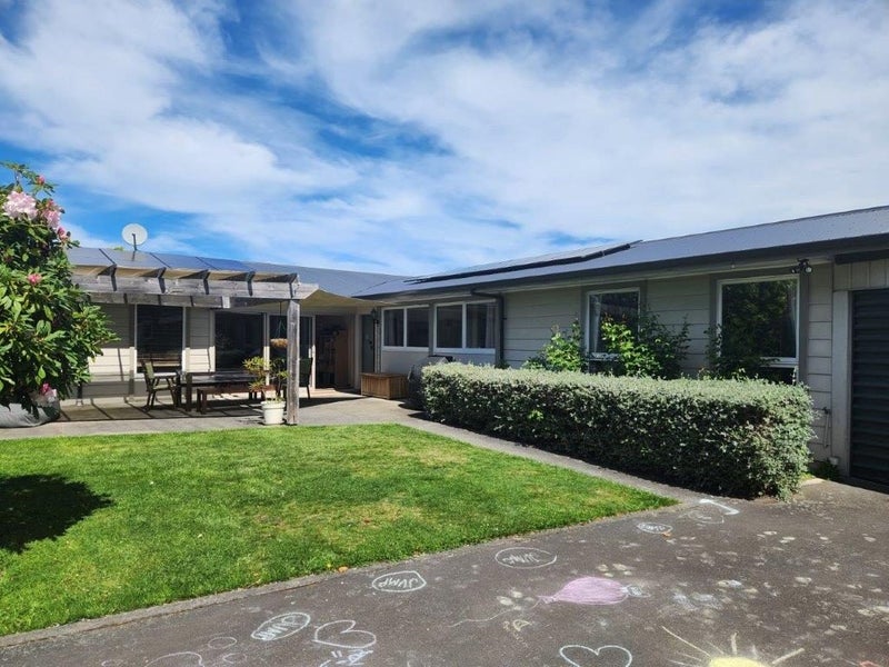 1 Burrows Place, Ilam, Christchurch - Carousel 1