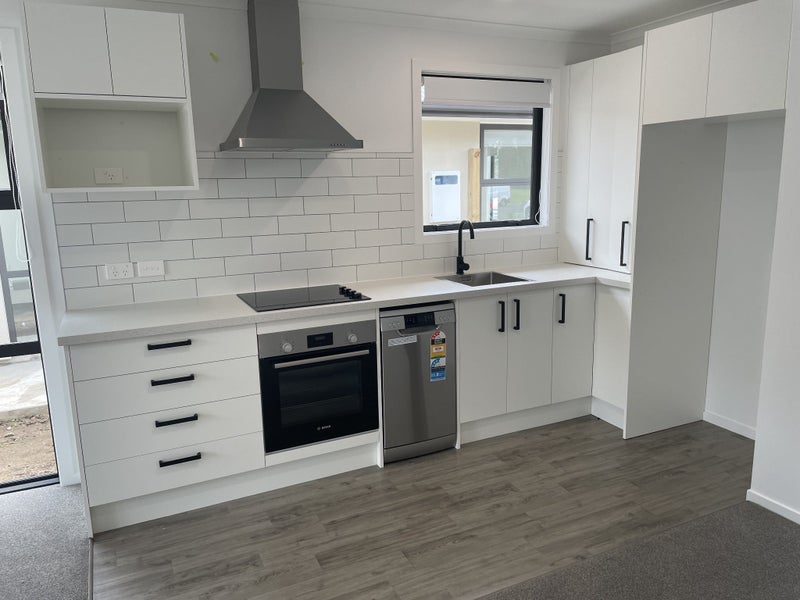 2/6 Longwood Place, Harrowfield, Hamilton - Carousel 1