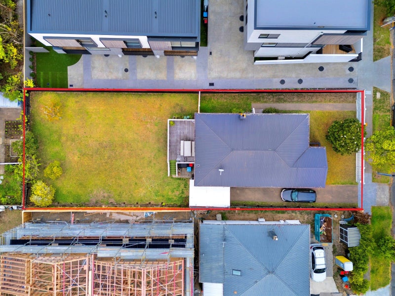 15 Walmer Road, Point Chevalier, Auckland - Carousel 12