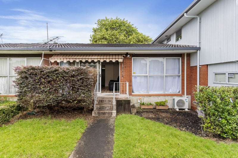 2/95 Namata Road, Onehunga, Auckland - Carousel 1