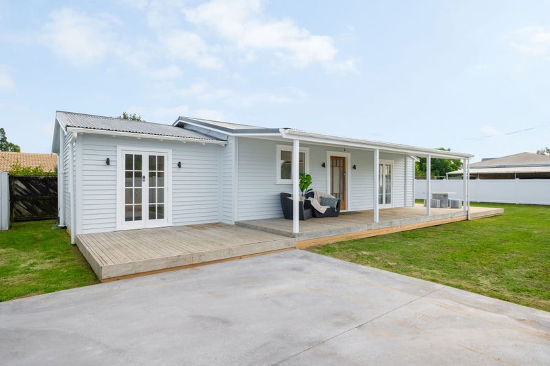 30 Storey Avenue, Forest Lake, Hamilton - Carousel 1