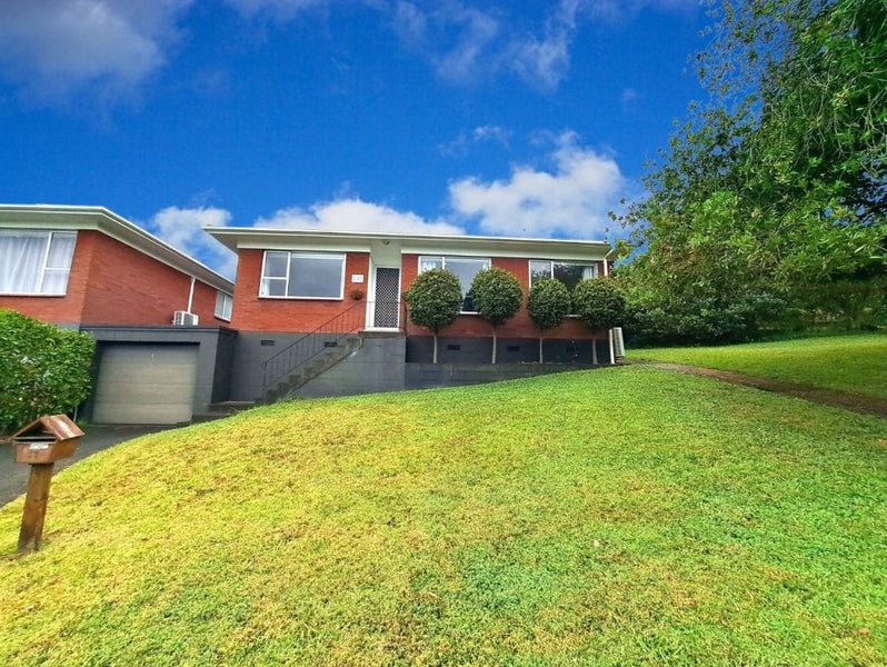 1/17 Park Hill Road, Birkenhead, Auckland - Carousel 1