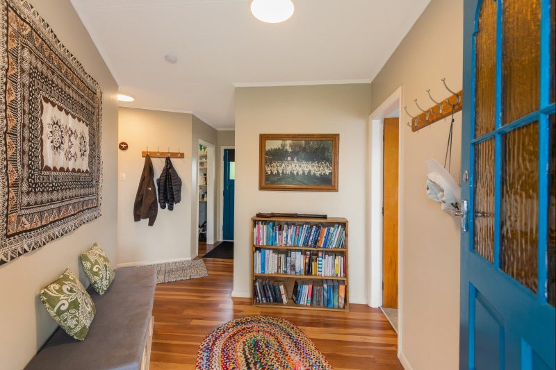 5 Tingey Place, Awapuni, Palmerston North - Carousel 2